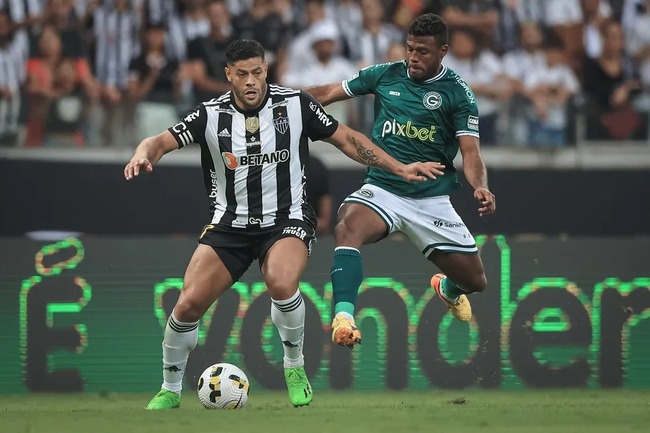 Màn thư hùng kịch tính Goias vs Atletico MG